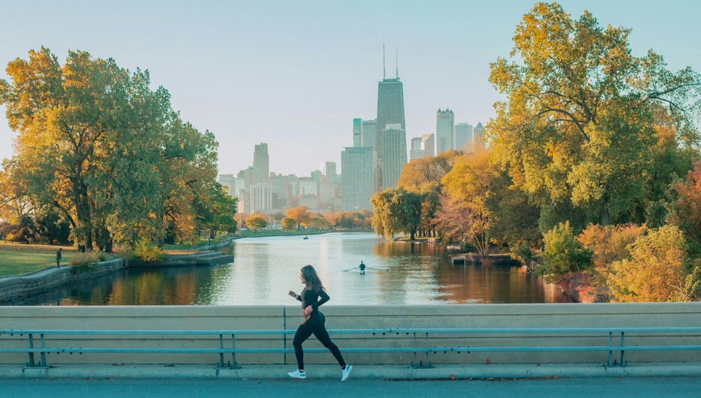 Chicago Sports Fitness - Photo by Mary West (Unsplash)